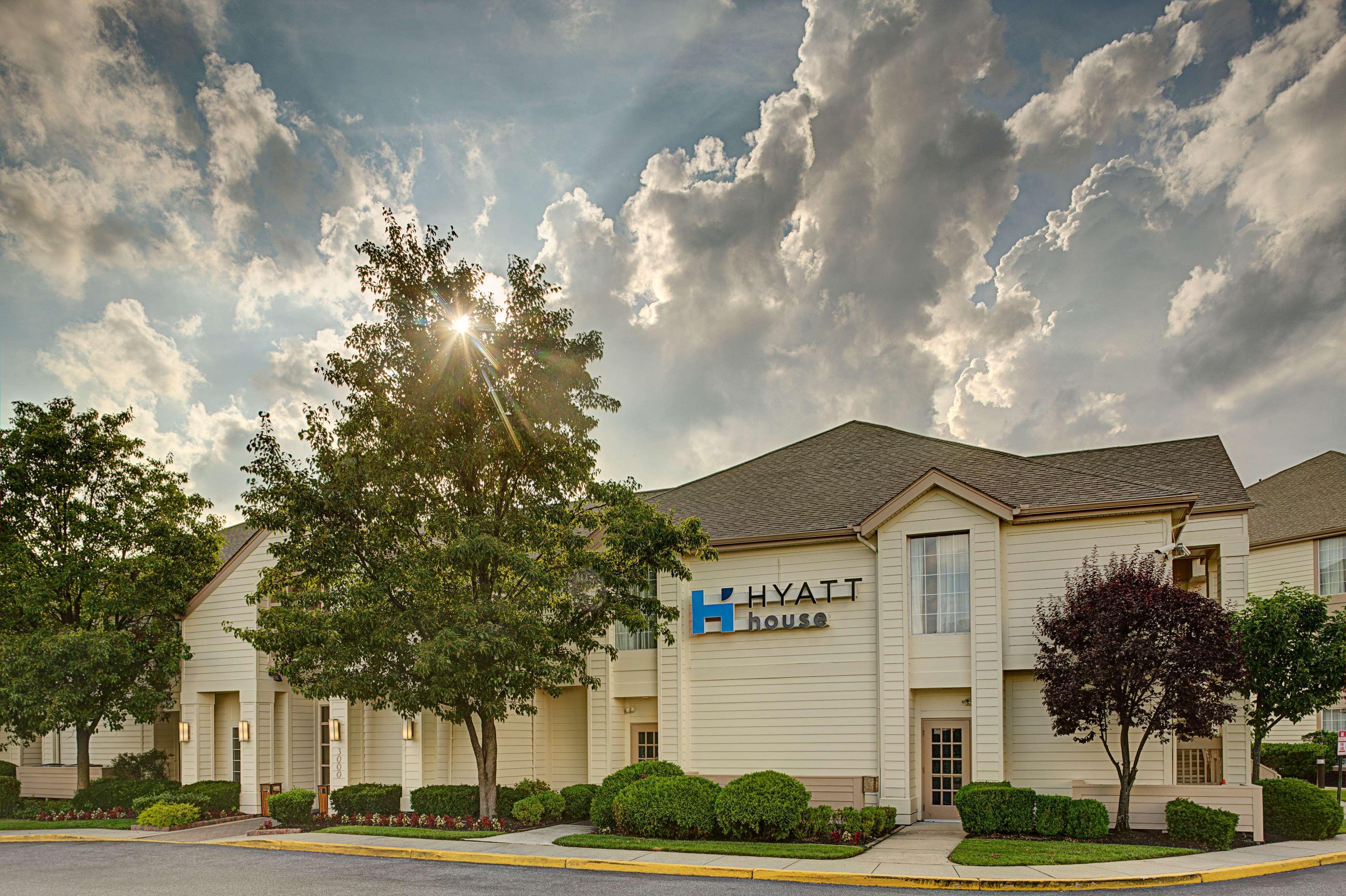 Hyatt House Mount Laurel Hotel Exterior photo